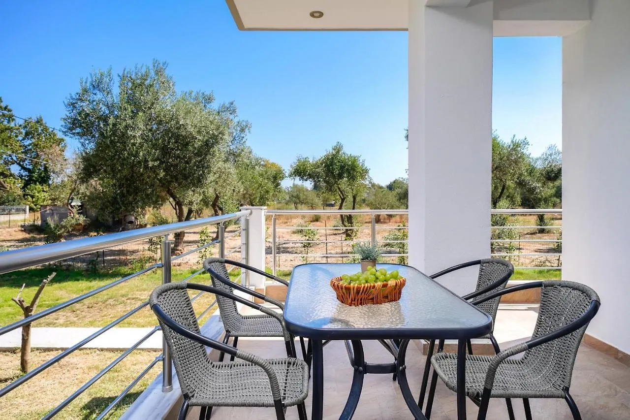 Olive Garden Apartment Olympiada 0*,