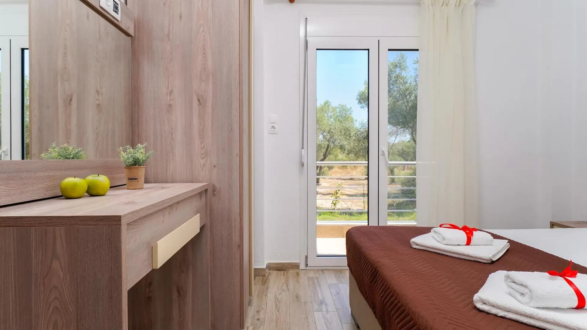 Olive Garden Apartment Olympiada Greece