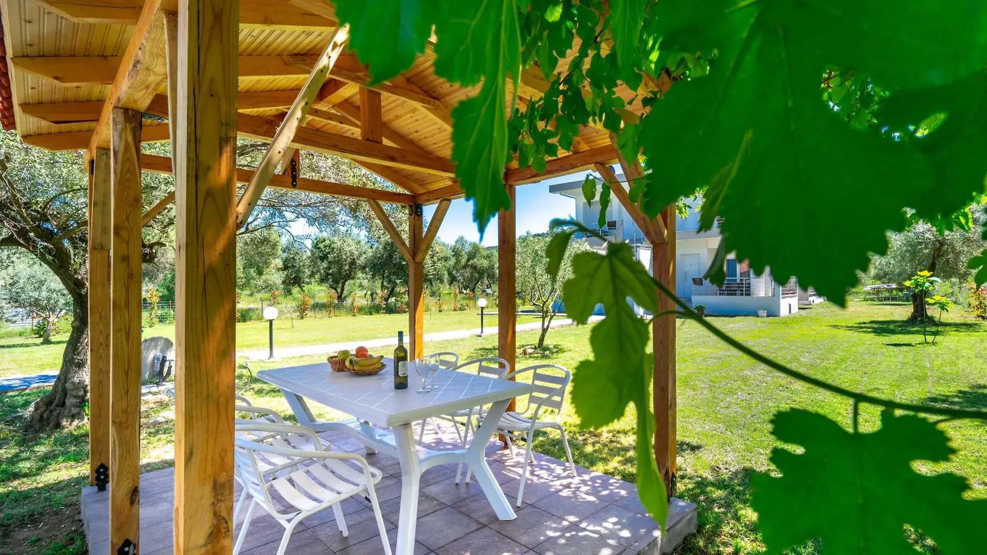 Olive Garden Apartment Olympiada